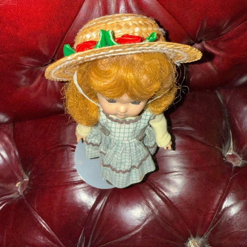 Vintage Vogue GINNY doll bring back your childhood memories Adorable Classic
